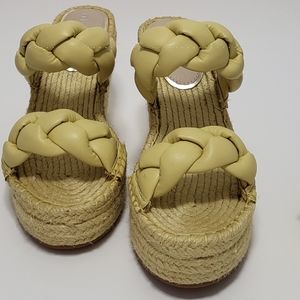 Kenneth Cole Women's Yellow Wedge Sandals 7(M) New w/tag.